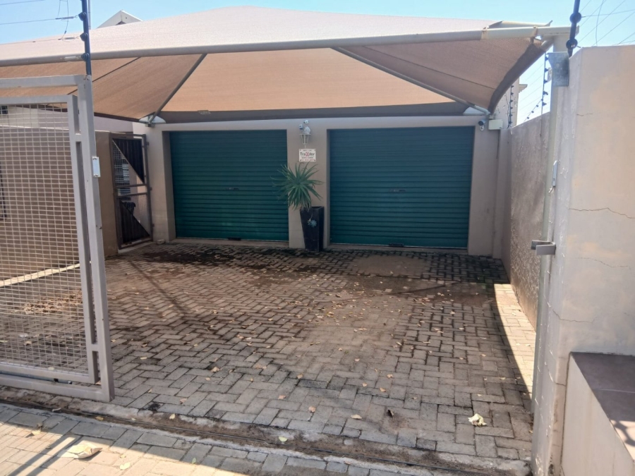 To Let 3 Bedroom Property for Rent in Bayswater Free State